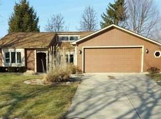 1717 Whitewater Ct, Fort Wayne, IN 46825