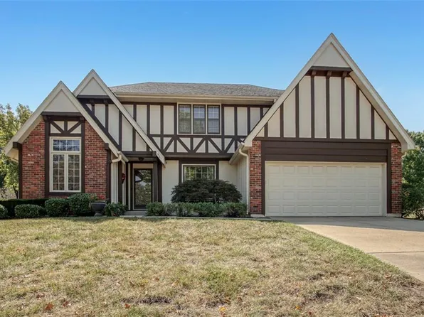 901 W 121st St, Kansas City, MO 64145