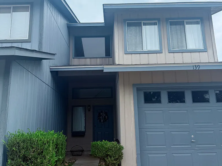139 Woodfield Pl — Photo 1