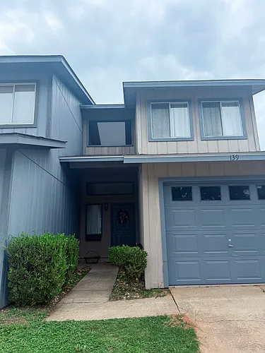 139 Woodfield Pl Photo 1