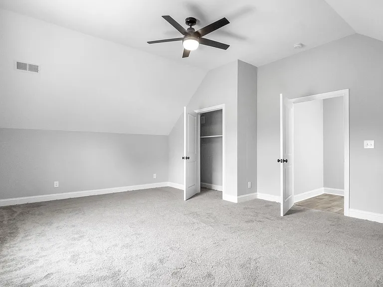 2129 Powell Rd — Photo 27