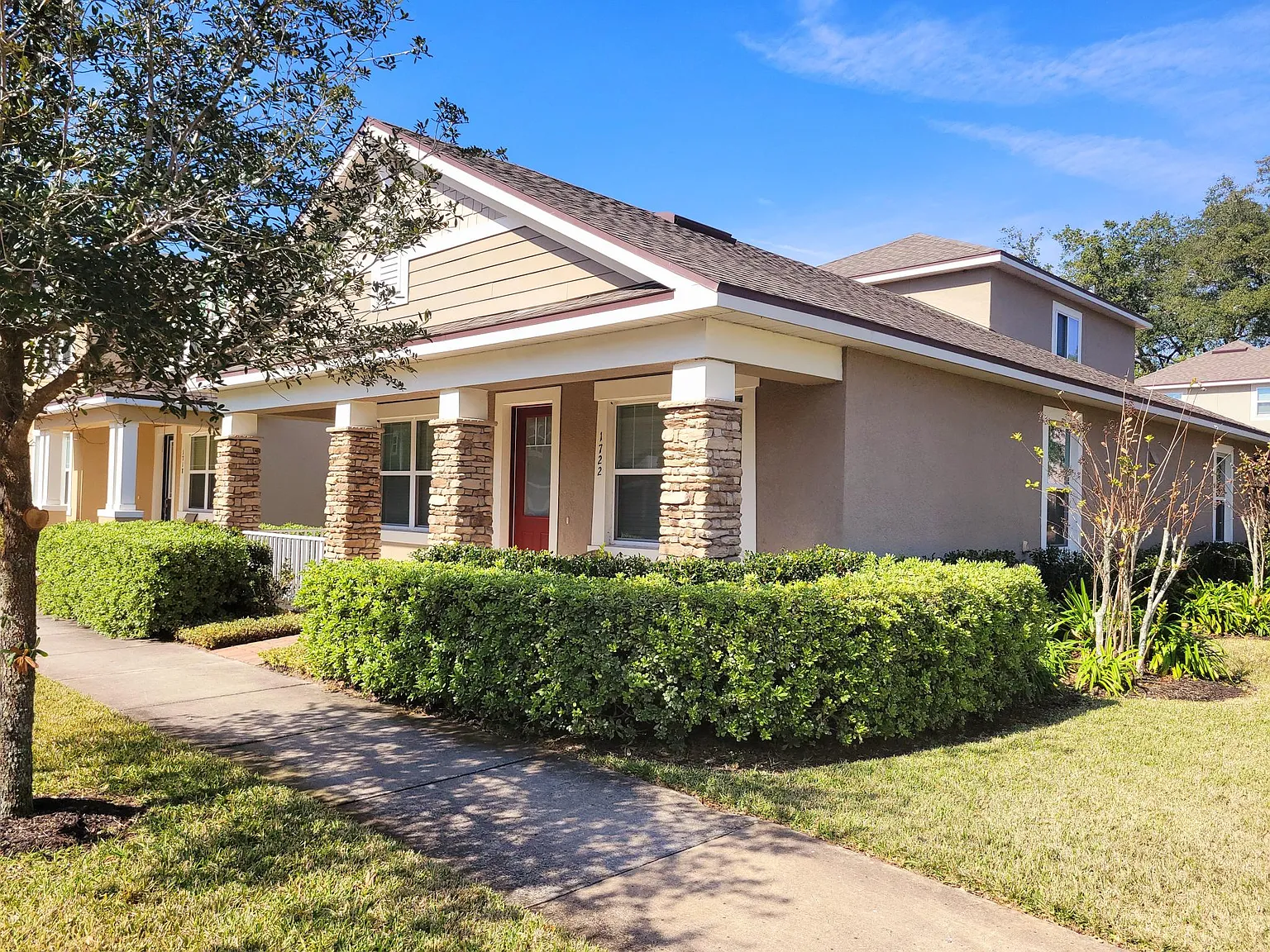 3 bed, 2.5 bath, 1700 sqft, $2,500 — Photo 2