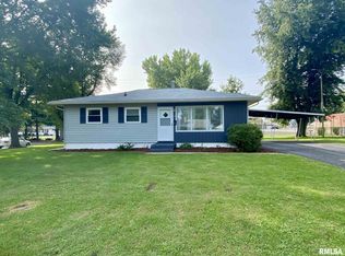 9 Ogden Rd, Jacksonville, IL 62650