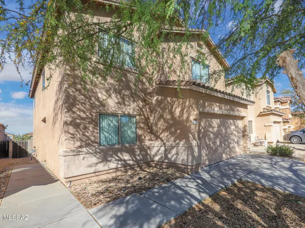 8424 S Egyptian Dr, Tucson, AZ 85747