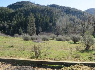 222 Train Ln, Shady Cove, OR 97539