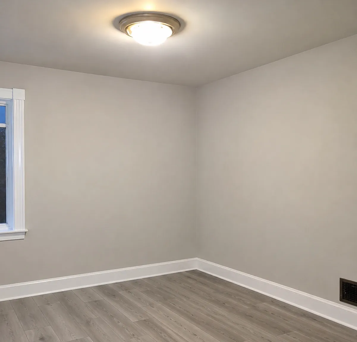 109 Fulton St — Photo 3