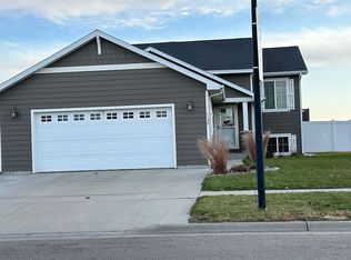1134 15th St S, Brookings, SD 57006