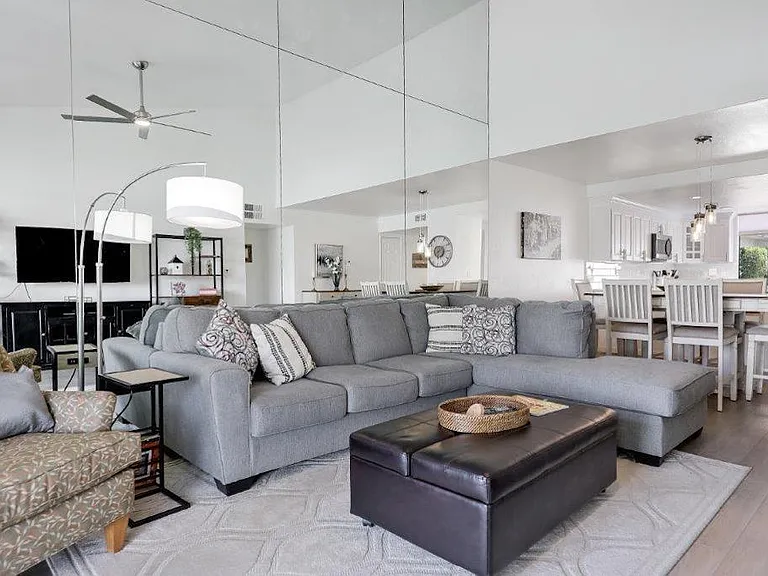 74 Avenida Las Palmas — Photo 8