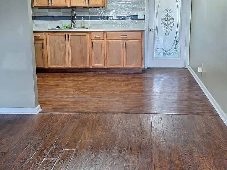 8 W Raymond St — Photo 15