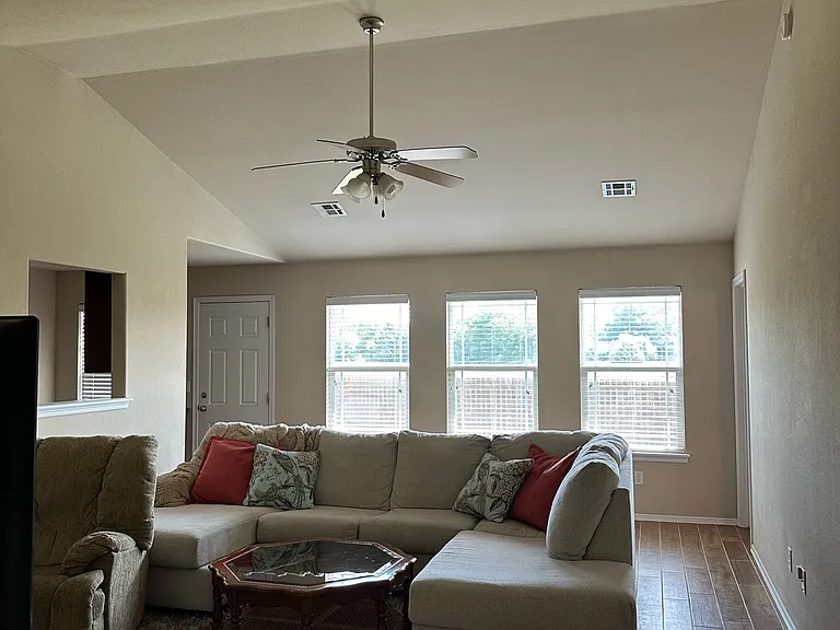 Living room. Alternate view