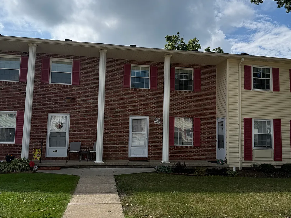 157 Ault St