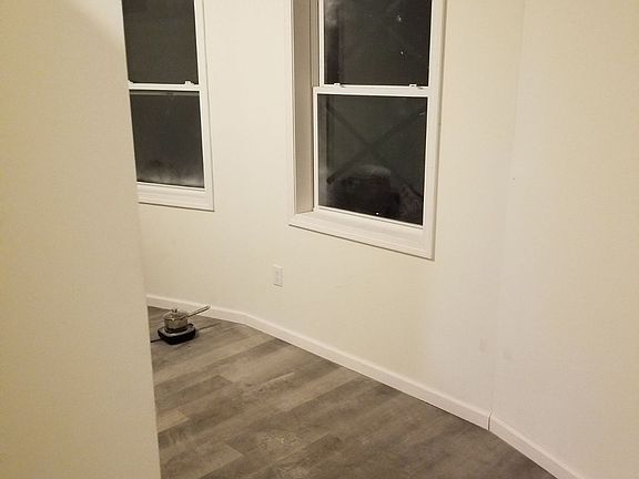 4th image of 24 Tremont St #2