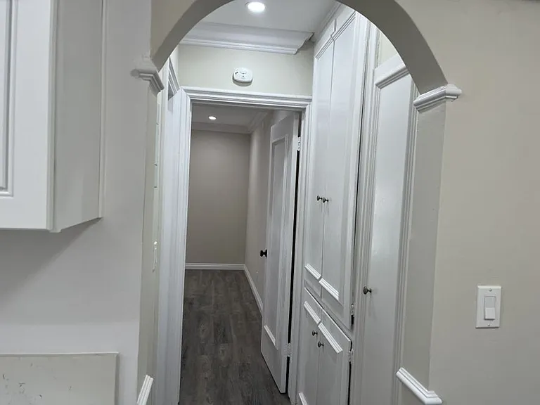 Courtyard at Cordova Apts — Photo 50