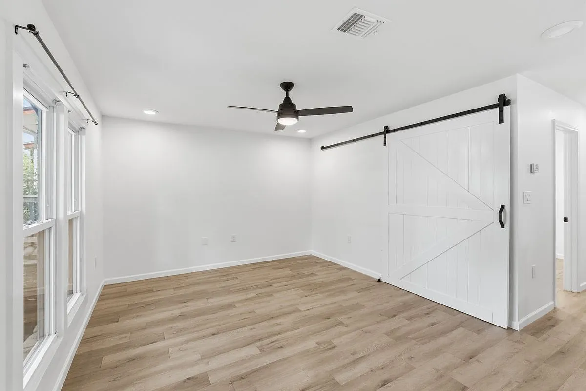 4 bed, 3.0 bath, 1499 sqft, $2,695 — Photo 4
