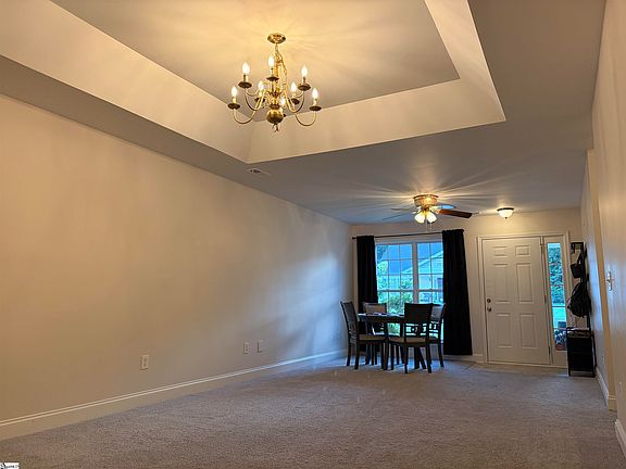 3rd image of 5 Cedar Brook Ct
