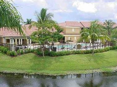 2nd image of 1105 Villa Cir