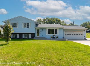 1975 W Clark Rd, Dewitt, MI 48820