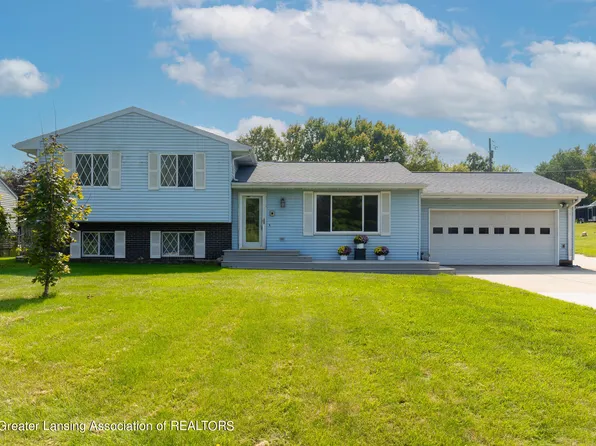 1975 W Clark Rd, Dewitt, MI 48820