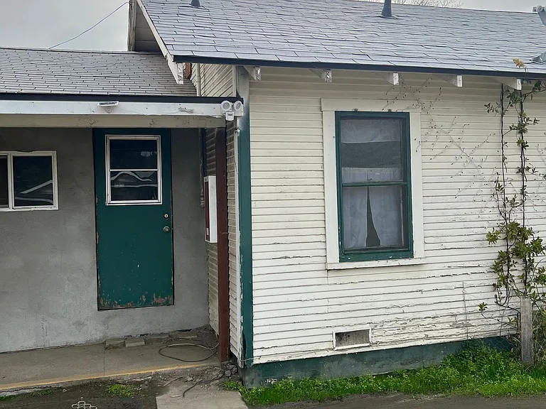 170 N F St — Photo 14