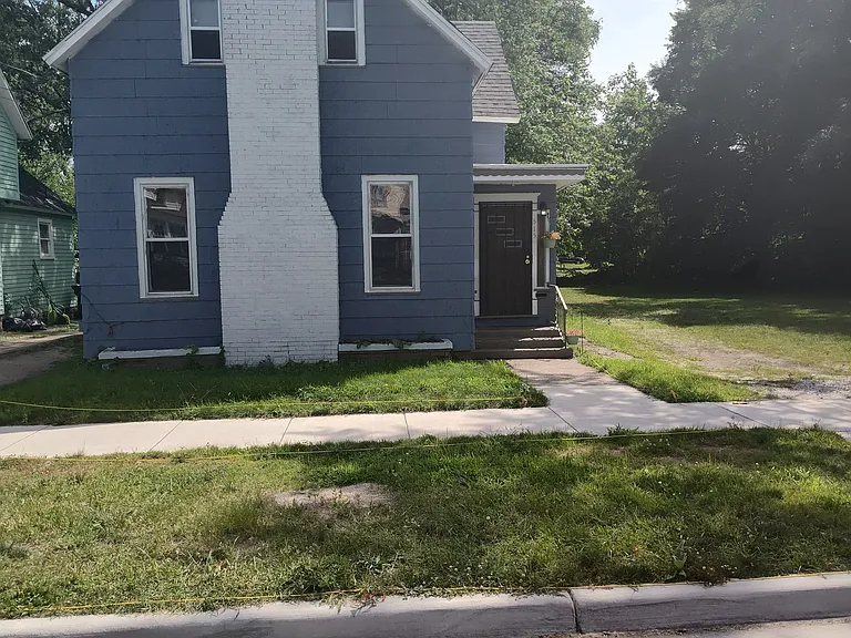 515 Amity Ave — Photo 16