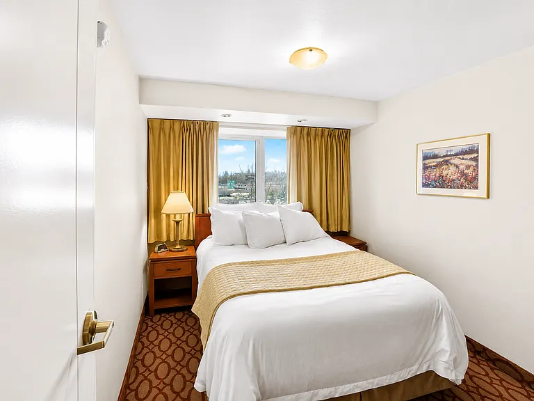 Fully-Furnished Units in Downtown Anchorage, AK | Anchorage Grand Apartments — Photo 14