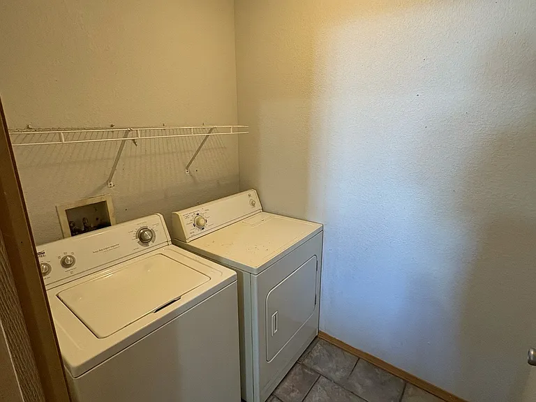 201 S Baggett St #3 — Photo 5
