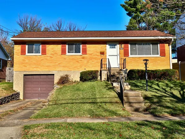 1308 Meadowbright Ln, Cincinnati, OH 45230