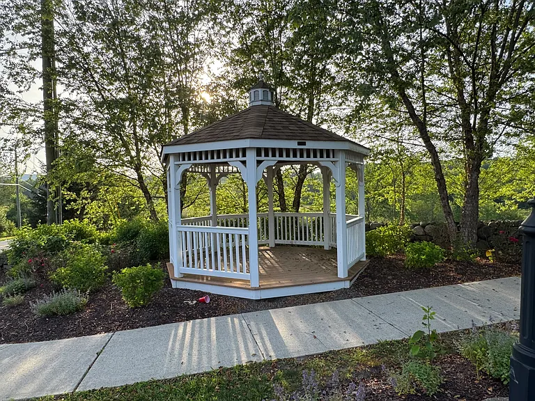 127 Meadow View Dr — Photo 26