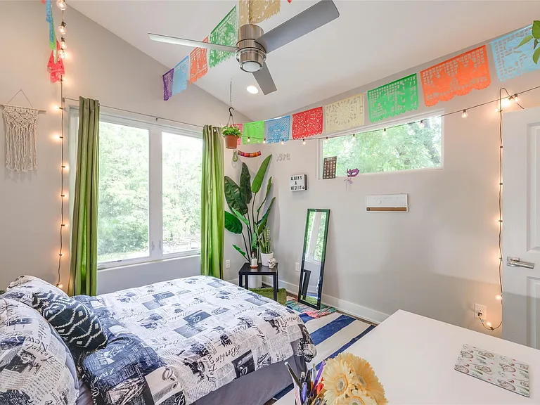 2113 Glendale Pl — Photo 30