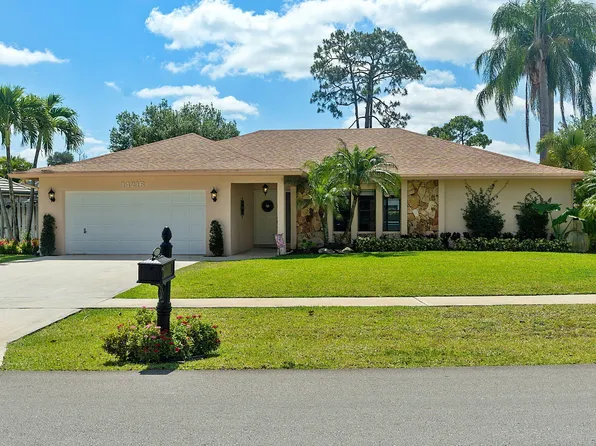 14216 Blackberry Drive, Wellington, FL 33414