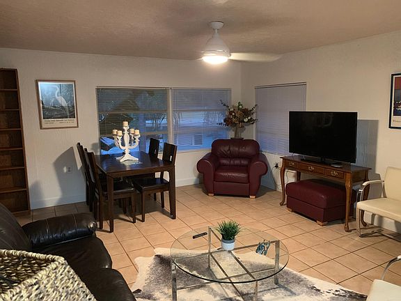 4th image of 2023 Bay St SE