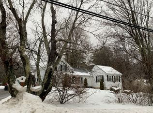 2 Woodward Rd, Merrimack, NH 03054