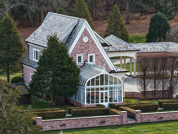 5th image of 581 Pottersville Rd
