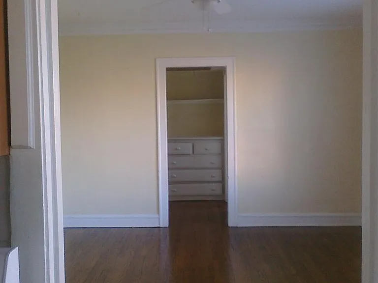 6350 N Wayne Ave #304 — Photo 2
