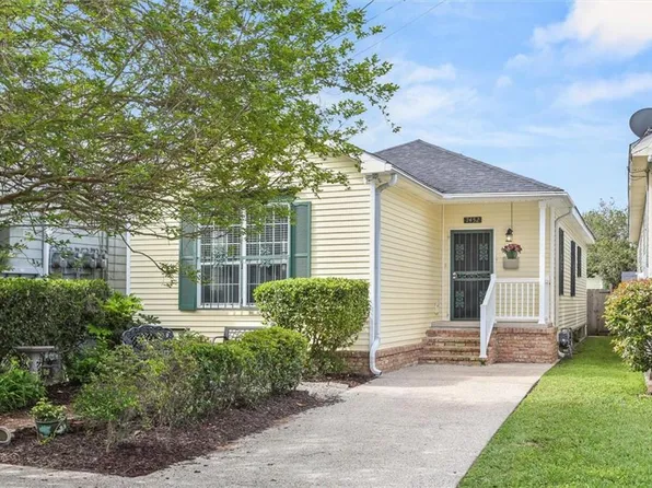 7452 Hurst St, New Orleans, LA 70118