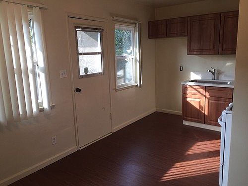 2nd image of 12129 1/2 Valleyheart Dr