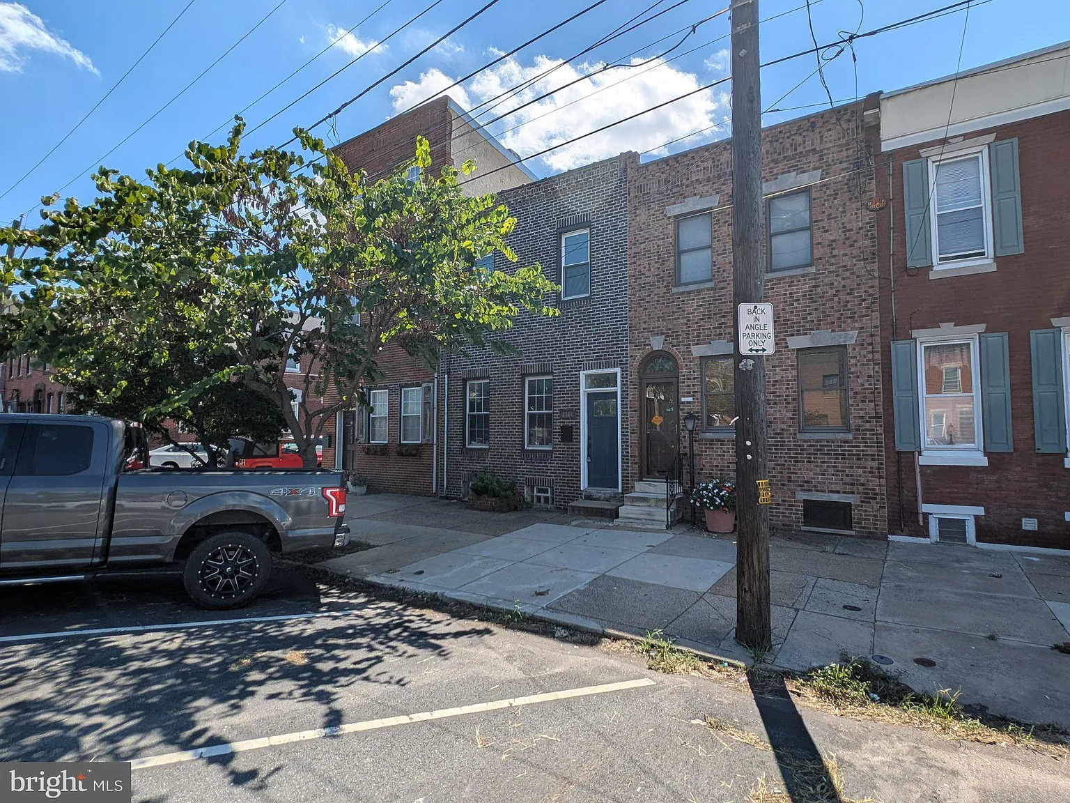 3 bed, 2.0 bath, 1642 sqft, $2,650 — Photo 1