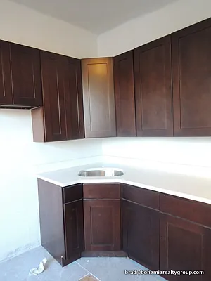 Rented by Bohemia Realty Group | media 32