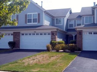 446 Majestic Ln, Oswego, IL 60543