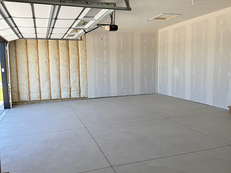200 W Agnes Dr — Photo 23
