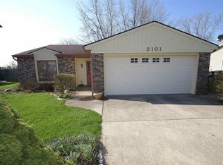 2101 Foxboro Dr, Fort Wayne, IN