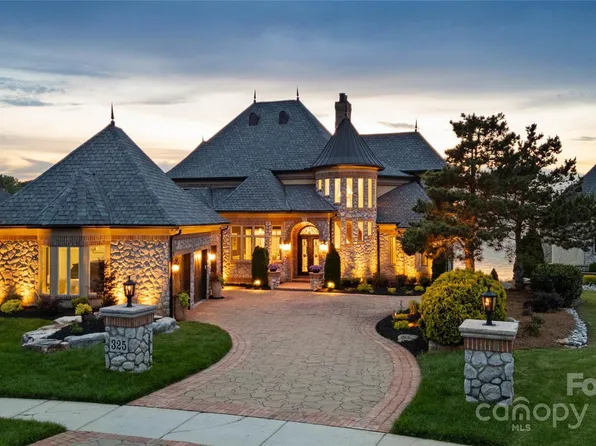 325 Ivy Arbor Cir, Rock Hill, SC 29732