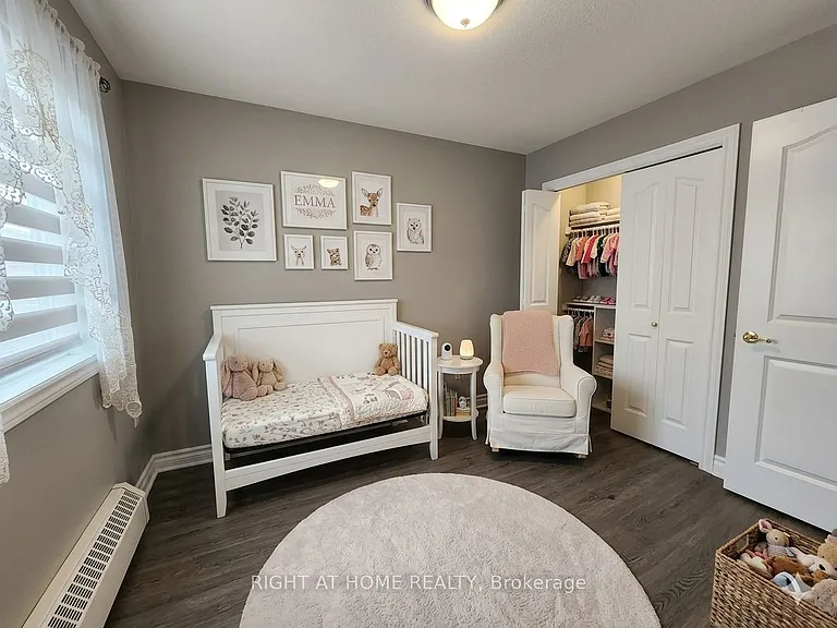 936 Glen St #208 — Photo 7