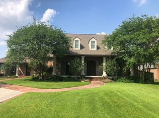 101 Jean Baptiste Dr, Lafayette, LA 70503