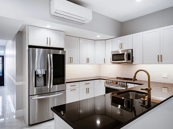 4th image of 290 Beacon St #R