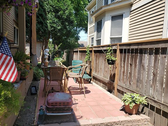 5th image of 545 Laurel Ave