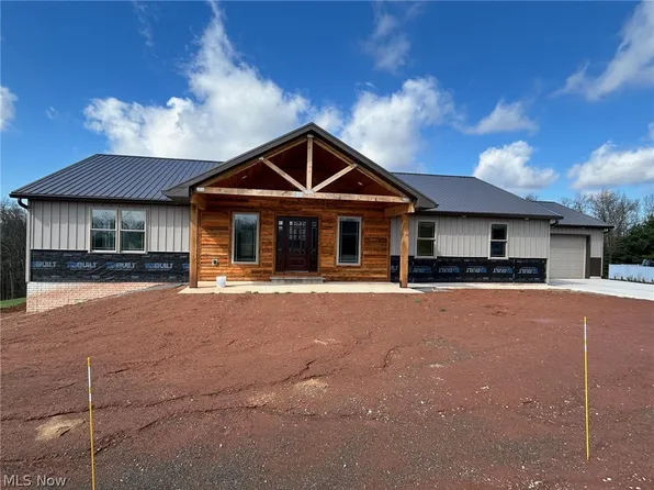 104 Clare Kennedy Dr, Marietta, OH 45750