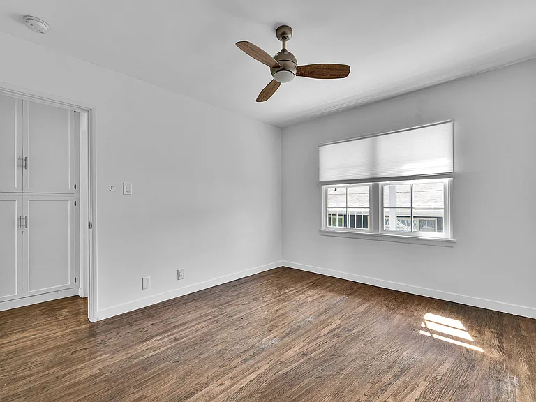 10706 Holman Ave — Photo 9