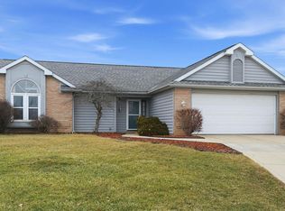 606 Diamond Point Pl, Fort Wayne, IN 46804