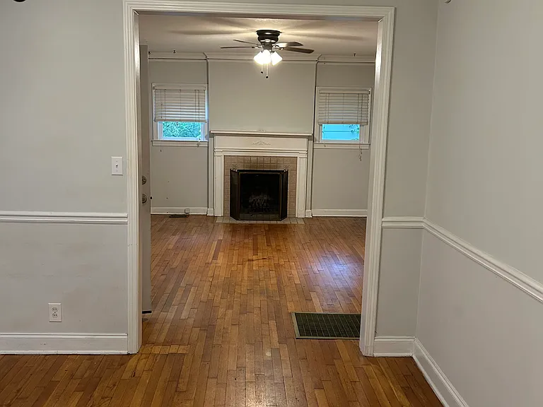 1106 Loring St SE — Photo 8